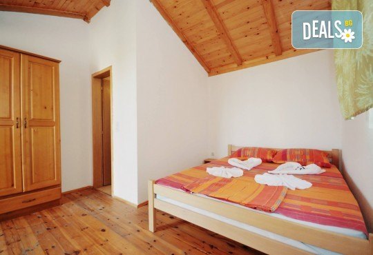 Септемврийски празници в Черна гора и Хърватия! 3 нощувки със закуски и вечери в Етно село Pobori, транспорт и разглеждане на Будва, Котор и Дубровник! - Снимка 13