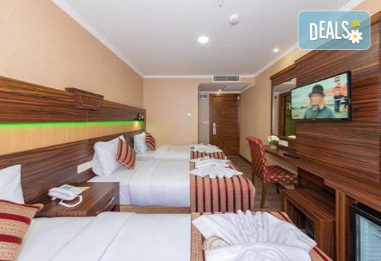 Посрещнете Нова година в Истанбул с Дениз Травел! 3 нощувки със закуски, посещение на Одрин и транспорт - Снимка 8