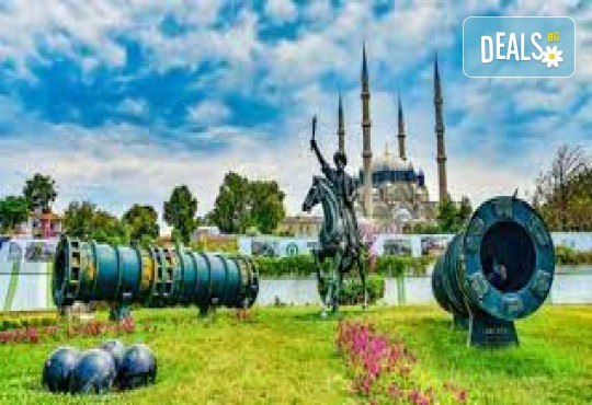 Двудневна екскурзия с шопинг до Чорлу, Текирдаг и Одрин! 1 нощувка, закуска и транспорт от Надрумтур Травел 2019 - Снимка 3