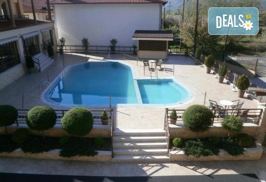 Септемврийски празници в Гърция и Македония! Екскурзия до Лутраки Позар и езерата Керкини и Дойран! 2 нощувки със закуски и включен транспорт от Меритурс - Снимка 3