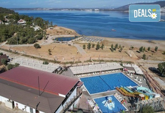 Ранни записвания за лято 2026 г в хотел Ramada Didim By Wyndham Akbuk 4*! 7 нощувки на база ALL Inclusive, басейни, водни пързалки, безплатно за дете до 12.99 г. и транспорт от Belprego Travel - Снимка 4