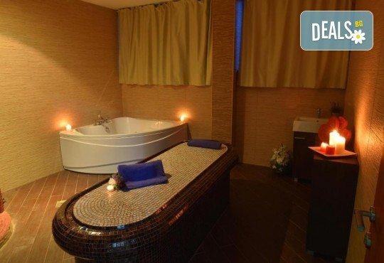 Нова година в хотел SIRIUS 4*, Струмица, Македония! 3 нощувки, закуски, вечеря и Празнична вечеря, жива музика, напитки и транспорт от Рикотур - Снимка 23