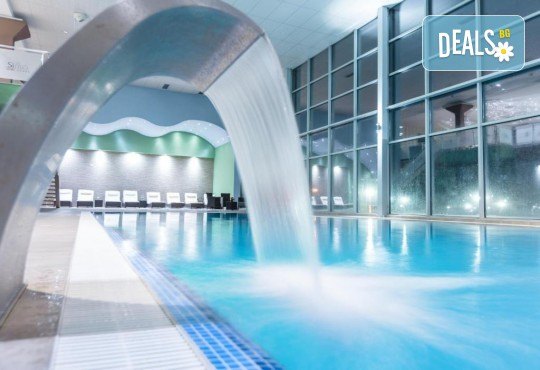 Нова година в хотел SIRIUS 4*, Струмица, Македония! 3 нощувки, закуски, вечеря и Празнична вечеря, жива музика, напитки и транспорт от Рикотур - Снимка 6