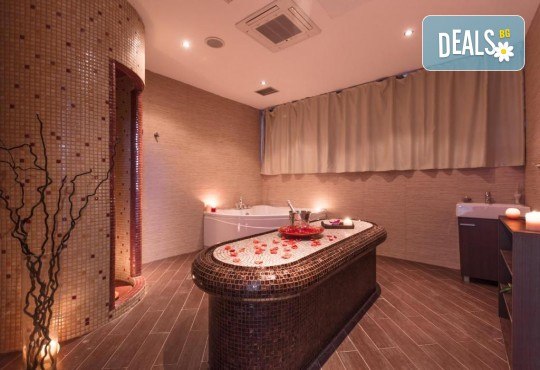 Нова година в хотел SIRIUS 4*, Струмица, Македония! 3 нощувки, закуски, вечеря и Празнична вечеря, жива музика, напитки и транспорт от Рикотур - Снимка 25