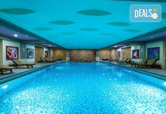 Ultra All Inclucive Нова година в Crystal De Luxe Resort 5*! 4 нощувки, самолетен билет с включени летищни такси от Абакс - Снимка 9