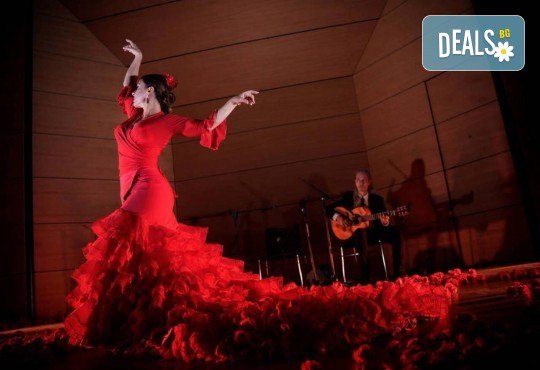 Незабравима Нова година 2026 в Барселона, Alexandre Hotel Fira Congress 4* с 4 нощувки, самолетен билет с включени летищни такси от Абакс - Снимка 2