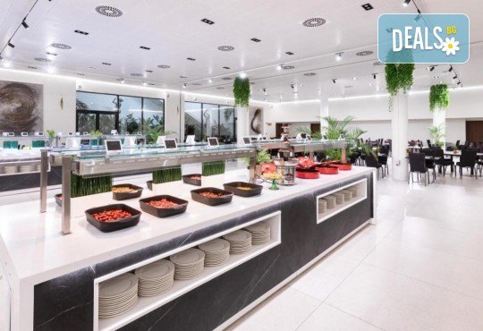 Незабравима Нова година 2026 в Барселона, Alexandre Hotel Fira Congress 4* с 4 нощувки, самолетен билет с включени летищни такси от Абакс - Снимка 7