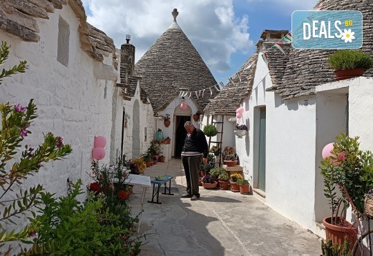 Приказна Пулия! Нова година 2026 в Бари, Hotel Boston 4*! 5 нощ., закуски, самолетен билет с включени летищни такси от Абакс - Снимка 10