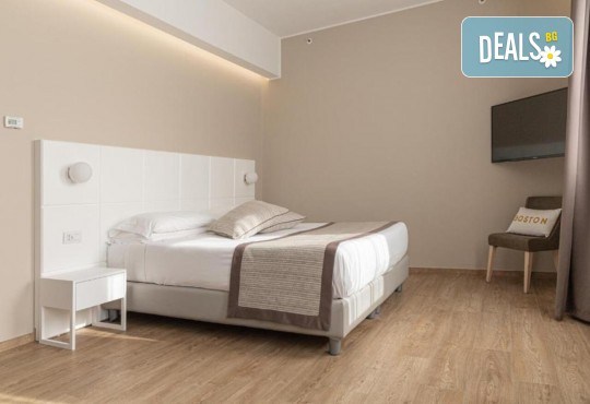 Приказна Пулия! Нова година 2026 в Бари, Hotel Boston 4*! 5 нощ., закуски, самолетен билет с включени летищни такси от Абакс - Снимка 3