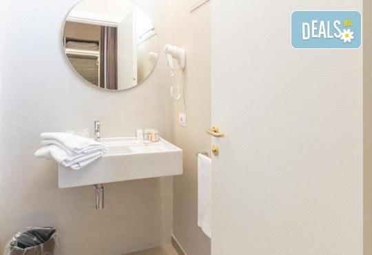 Приказна Пулия! Нова година 2026 в Бари, Hotel Boston 4*! 5 нощ., закуски, самолетен билет с включени летищни такси от Абакс - Снимка 5