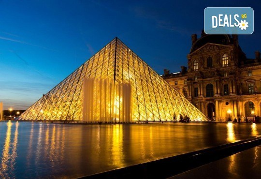 Нова Година 2026 в романтичен Париж, Hotel Reseda 3*! 4 нощ., закуски, самолетен билет с включени летищни такси от Абакс - Снимка 3