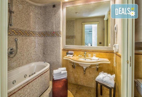 Нова Година 2026 в романтичен Париж, Hotel Reseda 3*! 4 нощ., закуски, самолетен билет с включени летищни такси от Абакс - Снимка 14