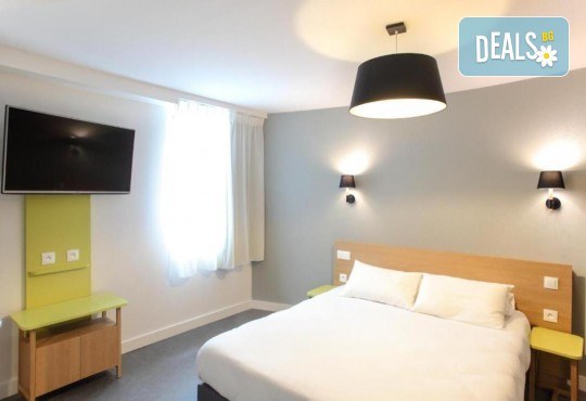 Нова Година 2026 в романтичен Париж, Hotel Reseda 3*! 4 нощ., закуски, самолетен билет с включени летищни такси от Абакс - Снимка 12