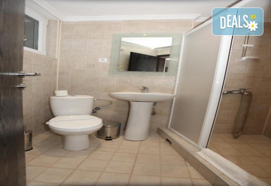 Нова Година в HOTEL PETRUS, Парачин, Сърбия! 2 или 3 нощувки, закуски, празнични вечери, музика на живо, собствен транспорт или организиран, от BelpregoTravel - Снимка 17