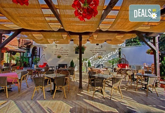 Нова Година в HOTEL PETRUS, Парачин, Сърбия! 2 или 3 нощувки, закуски, празнични вечери, музика на живо, собствен транспорт или организиран, от BelpregoTravel - Снимка 10