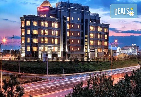 Нова година 2026 в Hilton Çorlu! 3 нощувки, закуски, празнична вечеря и неограничени напитки, от Ню Сън Травел - Снимка 2