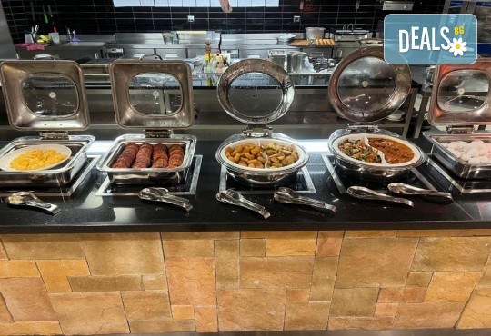 Нова година 2026 в Hilton Çorlu! 3 нощувки, закуски, празнична вечеря и неограничени напитки, от Ню Сън Травел - Снимка 11