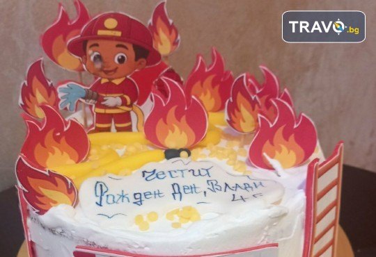 За момчета! Детска 3D торта за момчета с коли и герои от филмчета с ръчно моделирана декорация от Сладкарница Джорджо Джани - Снимка 1