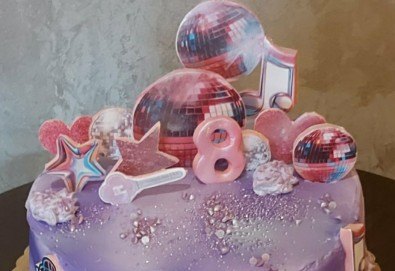 За музиканти! Торта за DJ, музиканти, певци, художници и артисти от Сладкарница Джорджо Джани - Снимка