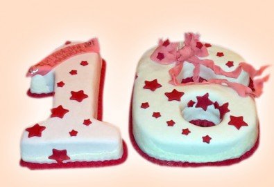 С цифри! Изкушаващо вкусна бутикова АРТ торта с цифри и размер по избор от Сладкарница Джорджо Джани - Снимка