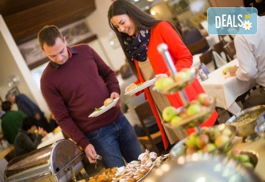 Нова Година в HEALTH RESORT MERKUR 3*, Върнячка баня! 3 нощувки, закуски, гала вечери с напитки all inclusive, собствен транспорт, от Belprego Travel - Снимка 11