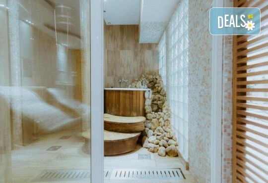 Нова Година в HEALTH RESORT MERKUR 3*, Върнячка баня! 3 нощувки, закуски, гала вечери с напитки all inclusive, собствен транспорт, от Belprego Travel - Снимка 8