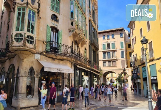 Круиз Италия, Испания и Франция с MSC GRANDIOSA! 7 нощ. с богат асортимент от храна за закуска, обяд, следобедна закуска и вечеря, някой напитки и самолетни билети от Оушън Травел - Снимка 10