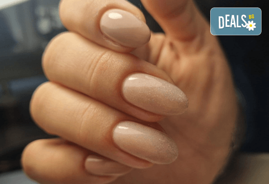 Стилен маникюр с каучукова база и декорации без лимит + сваляне на гел лак от Клермонт - Снимка 9