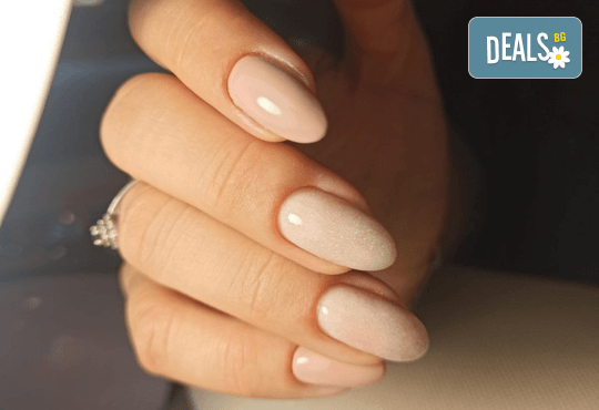 Стилен маникюр с каучукова база и декорации без лимит + сваляне на гел лак от Клермонт - Снимка 11