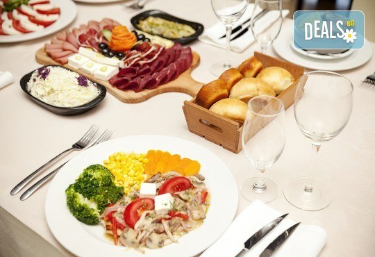 Нова Година 2026 в Чачак, Сърбия! 2 нощувкив хотел по избор, закуски, празнична вечеря, жива музика, напитки и възможност за транспорт от Рикотур - Снимка 11