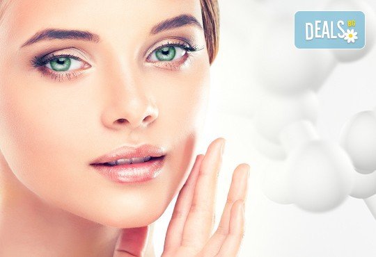 За свежа и гладка кожа! Терапия биолифтинг на 3 зони - лице, шия и деколте, серум и мануален масаж в Салон Женско царство - Снимка 1