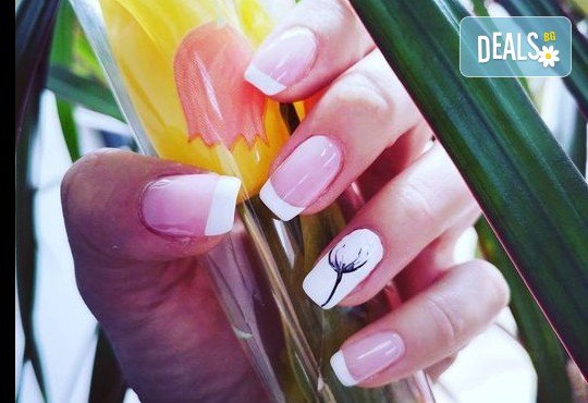 Дълготраен маникюр с гел лак Christian Artesio в The Castle of beauty - Снимка 2