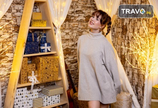 Коледни моменти със семейството! Професионална Коледна фотосесия в студио с 4 декора и 100 обработени кадъра от Chapkanov photography - Снимка 13