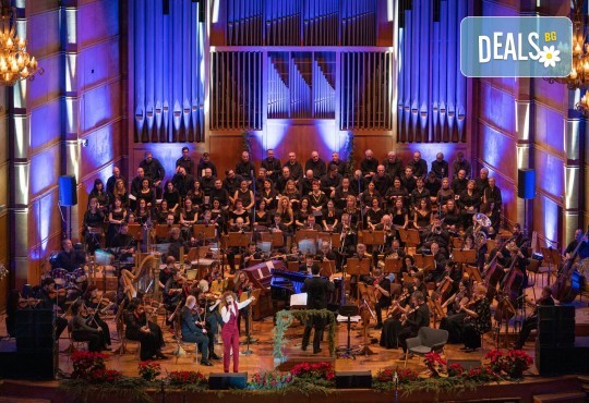 Бяла Коледа концерт на Плевенска филхармония със солист Люси Дяковска, със специалното участие на Поли Генова на 23.12., от 19 ч. в Зала България - Снимка 7