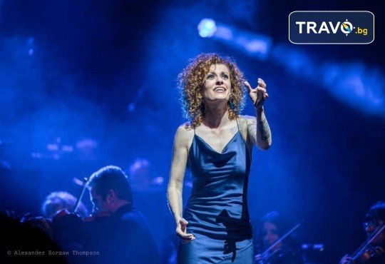 Бяла Коледа концерт на Плевенска филхармония със солист Люси Дяковска, със специалното участие на Поли Генова на 23.12., от 19 ч. в Зала България - Снимка 2