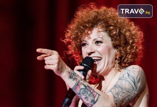 Бяла Коледа концерт на Плевенска филхармония със солист Люси Дяковска, със специалното участие на Поли Генова на 23.12., от 19 ч. в Зала България - Снимка 5