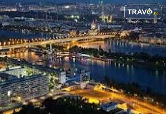 Открийте магията на Коледа сред коледните базари в Будапеща и Виена! 3 нощувки със закуски, транспорт и възможност за разходка с корабче, посещение на Пратер и имперски тур в Шьонбрун, от Глобул Турс - Снимка 20