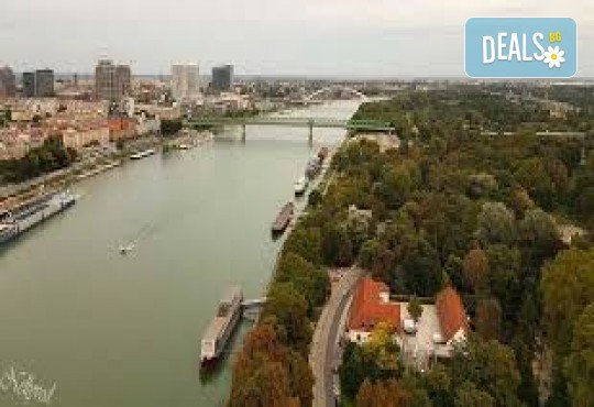 Открийте магията на Коледа сред коледните базари в Будапеща и Виена! 3 нощувки със закуски, транспорт и възможност за разходка с корабче, посещение на Пратер и имперски тур в Шьонбрун, от Глобул Турс - Снимка 15