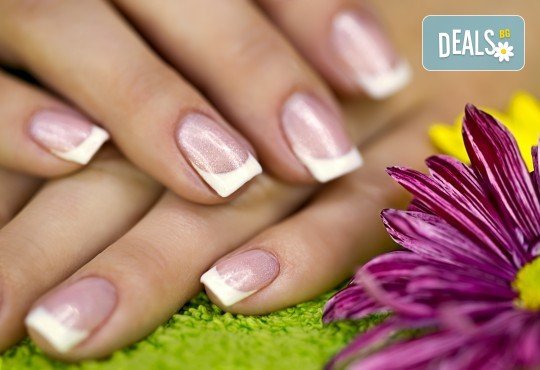 Перфектен маникюр за 14 дни! Цветен маникюр с гел лак BlueSky и CND с включено сваляне на гел лак в The Castle of beauty - Снимка 8
