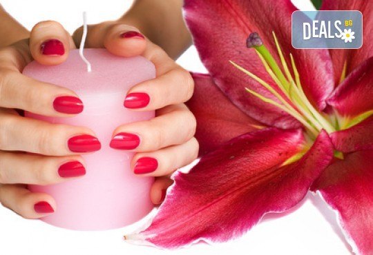 Перфектен маникюр за 14 дни! Цветен маникюр с гел лак BlueSky и CND с включено сваляне на гел лак в The Castle of beauty - Снимка 1
