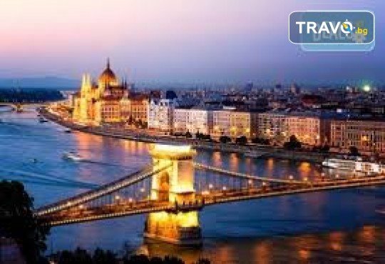 Предколедна магия в Будапеща и Виена с приказни коледни базари: 3 нощувки със закуски, плюс транспорт и възможност за Големия завой на Дунав и разходка с корабче, от Глобул Турс - Снимка 4