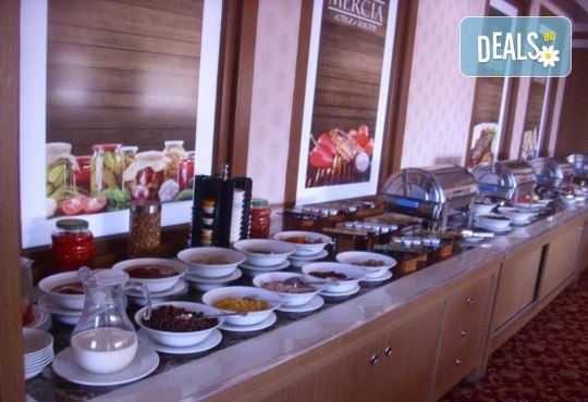 Нова година на брега на Мраморно море град Кумбургаз хотел Mercia 4 Hotels & Resorts! 3 нощувки, закуски, вечери и транспорт от Роял Холидейз - Снимка 10