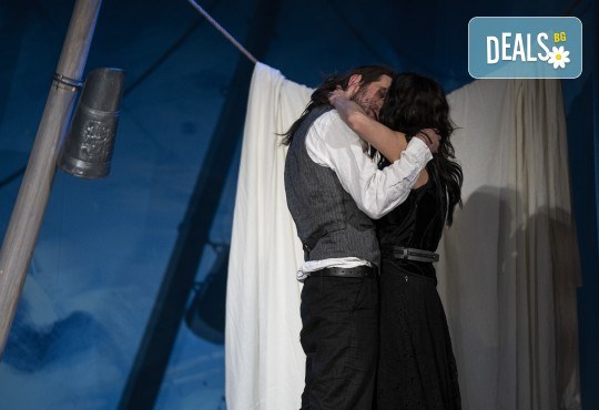 Балкански колорит! Комедията Зорба с Герасим Георгиев - Геро в Малък градски театър Зад канала на 22-ри декември (понеделник) - Снимка 7