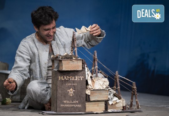 Балкански колорит! Комедията Зорба с Герасим Георгиев - Геро в Малък градски театър Зад канала на 22-ри декември (понеделник) - Снимка 6