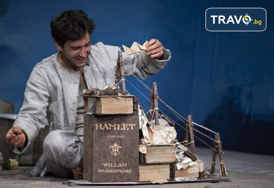 Балкански колорит! Комедията Зорба с Герасим Георгиев - Геро в Малък градски театър Зад канала на 22-ри декември (понеделник) - Снимка 6