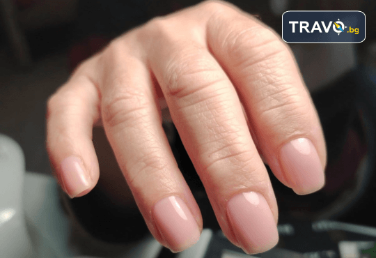 Стилен маникюр с каучукова база и декорации без лимит от Клермонт - Снимка 10