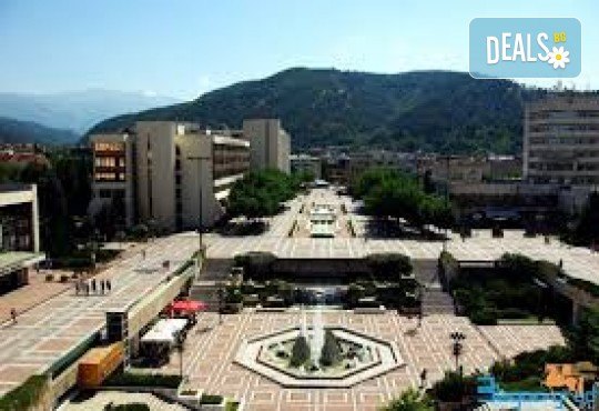 Еднодневна екскурзия до село Делчево и Благоевград с водач и транспорт от Рикотур - Снимка 7