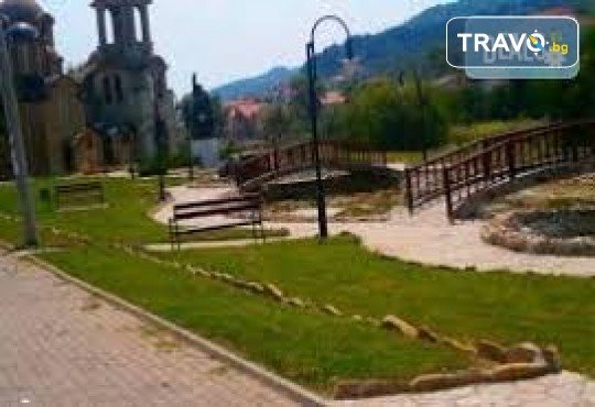 Еднодневна екскурзия до село Делчево и Благоевград с водач и транспорт от Рикотур - Снимка 1