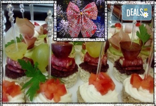 Сет Голямо Парти! 420 бр. сладки и солени коктейлни хапки в 14 плата, аранжирани за директно сервиране от Деличи кетъринг - Снимка 2