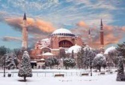 Зимен уикенд в Истанбул! 2 нощувки, закуски, възможност за допълнителни екскурзии, транспорт и посещение на Одрин, от Дениз Травел - Снимка